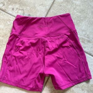 Alphalete 4.5 shorts M